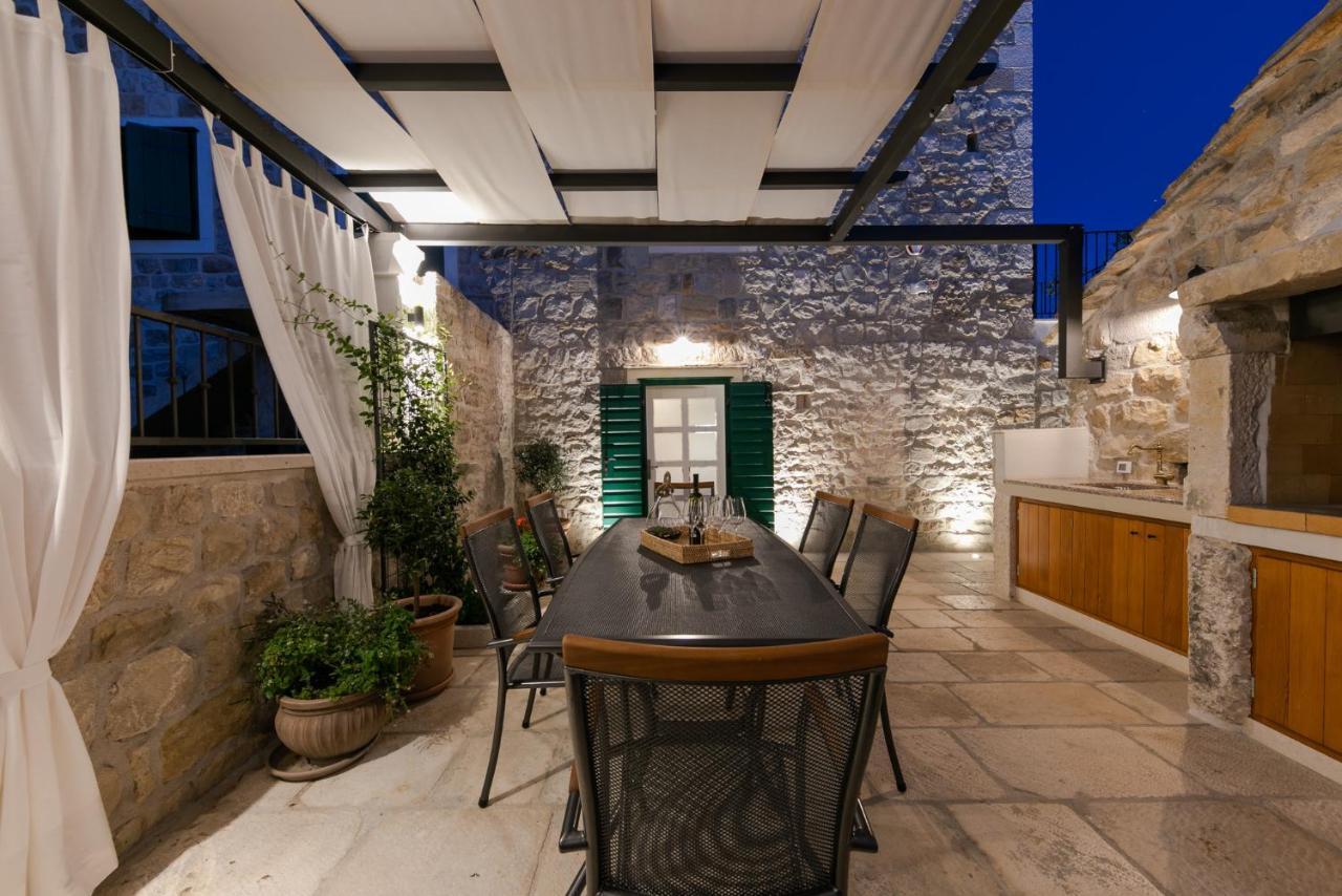 Villa Bante - Luxury Stone House Каштела Экстерьер фото
